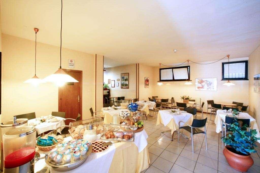 Hotel Anna Siena Nord - Monteriggioni Restaurant photo